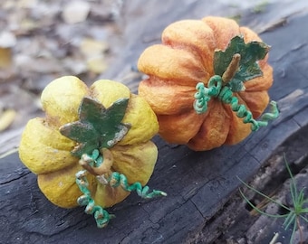 Miniature Pumpkin Bookmark, Halloween Gift for Reader, Vegetable Ornament