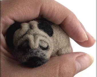 Mops Brosche, Nadel gefilzter Hund Miniatur Haustier Verlust Sympathie Geschenk