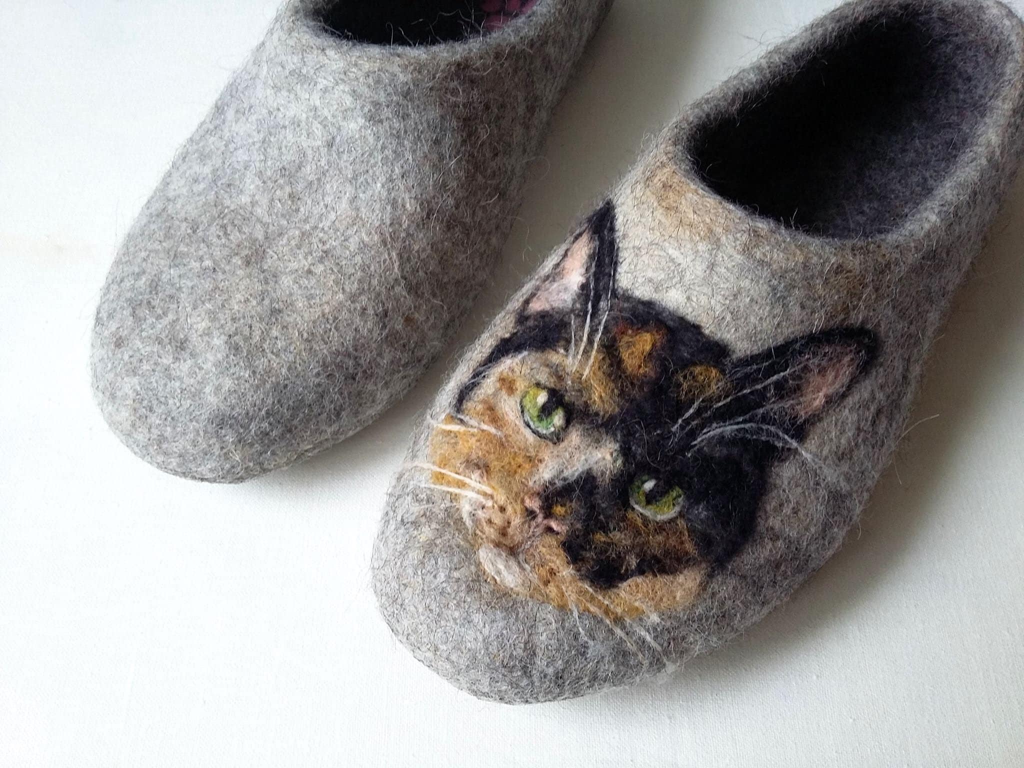 Warm Wool Felt Cat Slippers For Women Who Love Kitties
