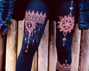 Jardin de henné. Leggings faits main. Pantalon de méditation yoga hippie bohème festival insolite Noël durable slow fashion. Cadeau pour femme