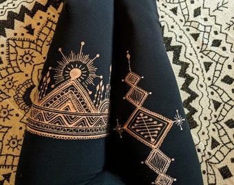 Soleil d'or. Leggings faits main. Pantalon de yoga et de méditation à fleurs, hippie bohème, festival insolite Noël durable. Cadeau pour femme