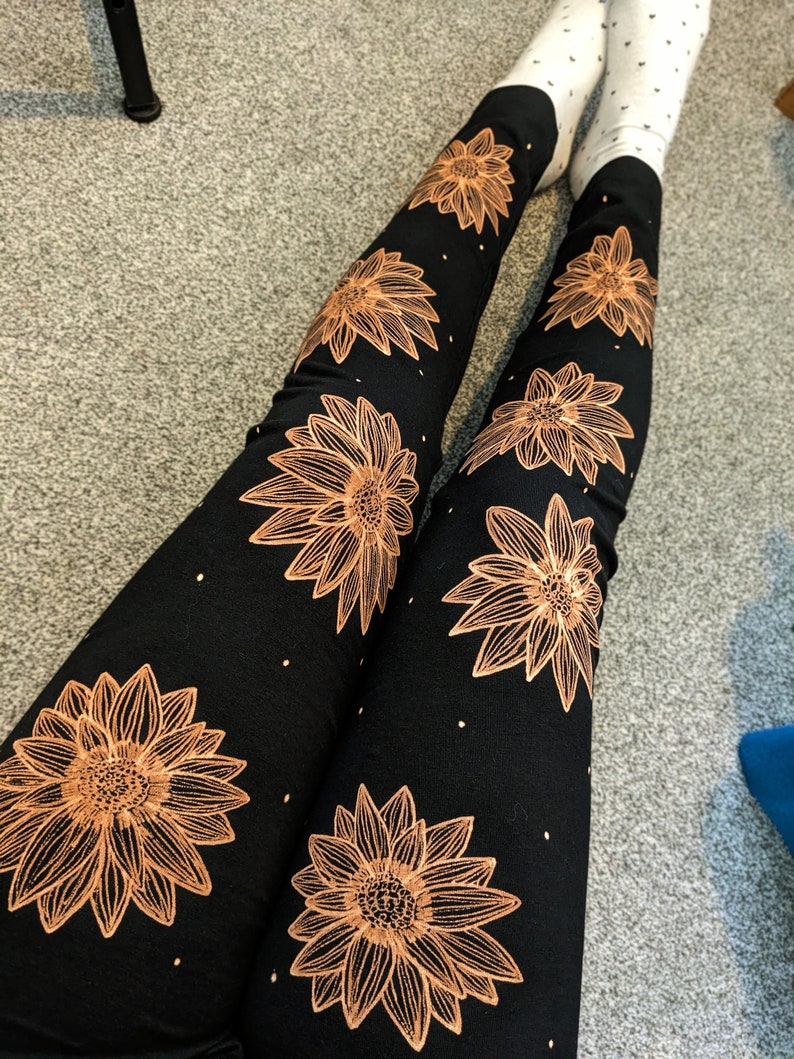 Leggings faits main à fleurs printanières. Pantalon de méditation yoga Hippy Boho Festival, jardinage floral durable, cadeau botanique pour femme, femme. image 1