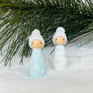 Little Winter Peg Doll/Snowflake Peg Doll/Hand-painted Wooden Dolls/Ornaments/Holiday Decor/Miniature Dolls/Keepsake Dolls/Art Dolls
