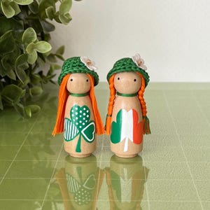 St.Patrick’s Day Peg Doll/Irish Peg Doll/Lucky Shamrock Peg Doll/Art Doll/Keepsake Doll/Miniature Doll/Figurines/2” Wooden Waldorf Dolls