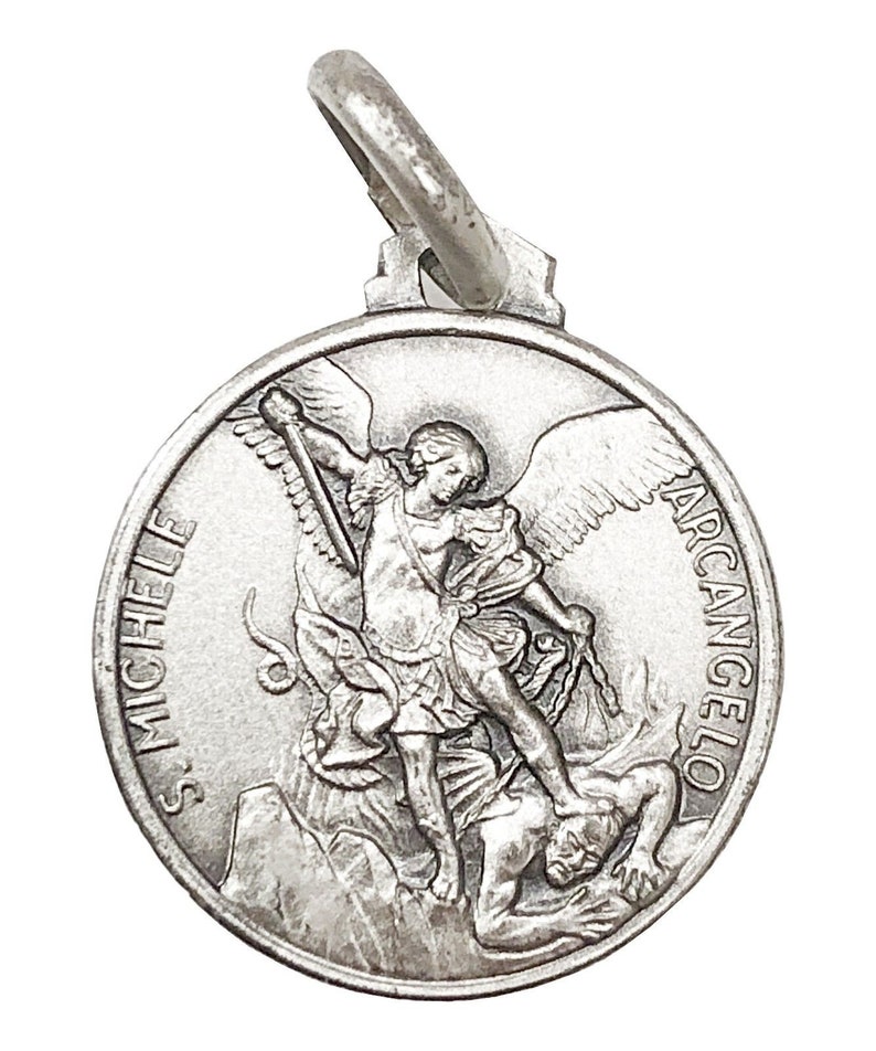 Michael velvet gift boxed medal 16mm Catholic Sterling silver 925 St