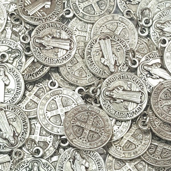 Lot Bulk 15/25/50/100 Silver Tone Saint Benedict Medals Pendants Charms Blessed by Pope on request/San Benito Medallas Bendidas Por el Papa