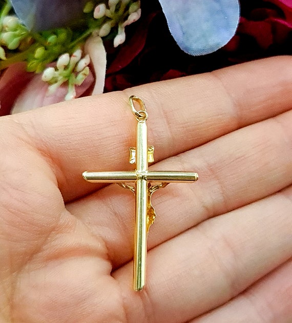 Vintage 90s Large Gold Tone Rhinestone and Pearl Cross Pendant Necklace →  Hotbox Vintage