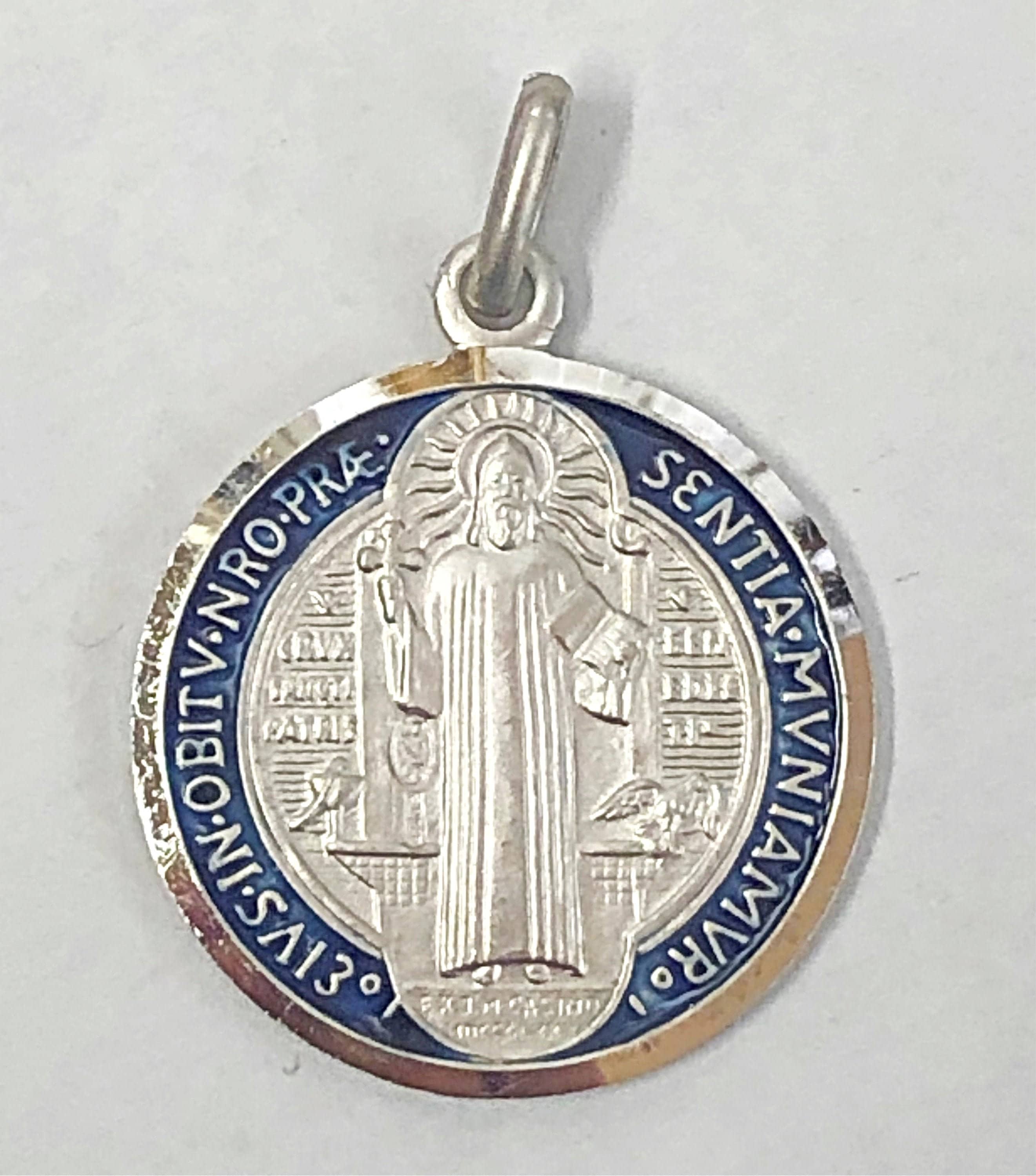 Medalla San Benito, plata primera ley 925, contorno liso