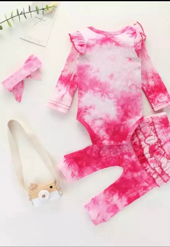 newborn baby girl homecoming outfit