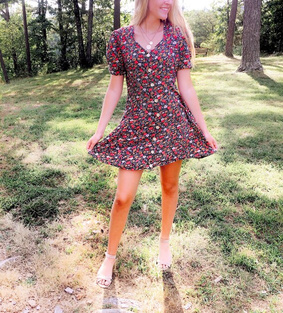 Vintage Ditsy Floral Mini Dress.