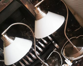 廃盤レアー　希少　IKEA KROBY フロアスタンド ホワイト　クロム 廃盤レアー 希少 IKEA KROBY フロアスタンド ホワイト クロム 廃盤