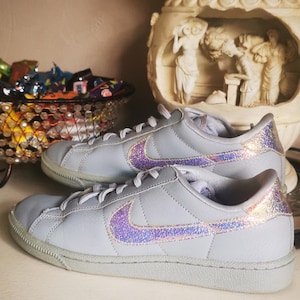 nike holographic swoosh