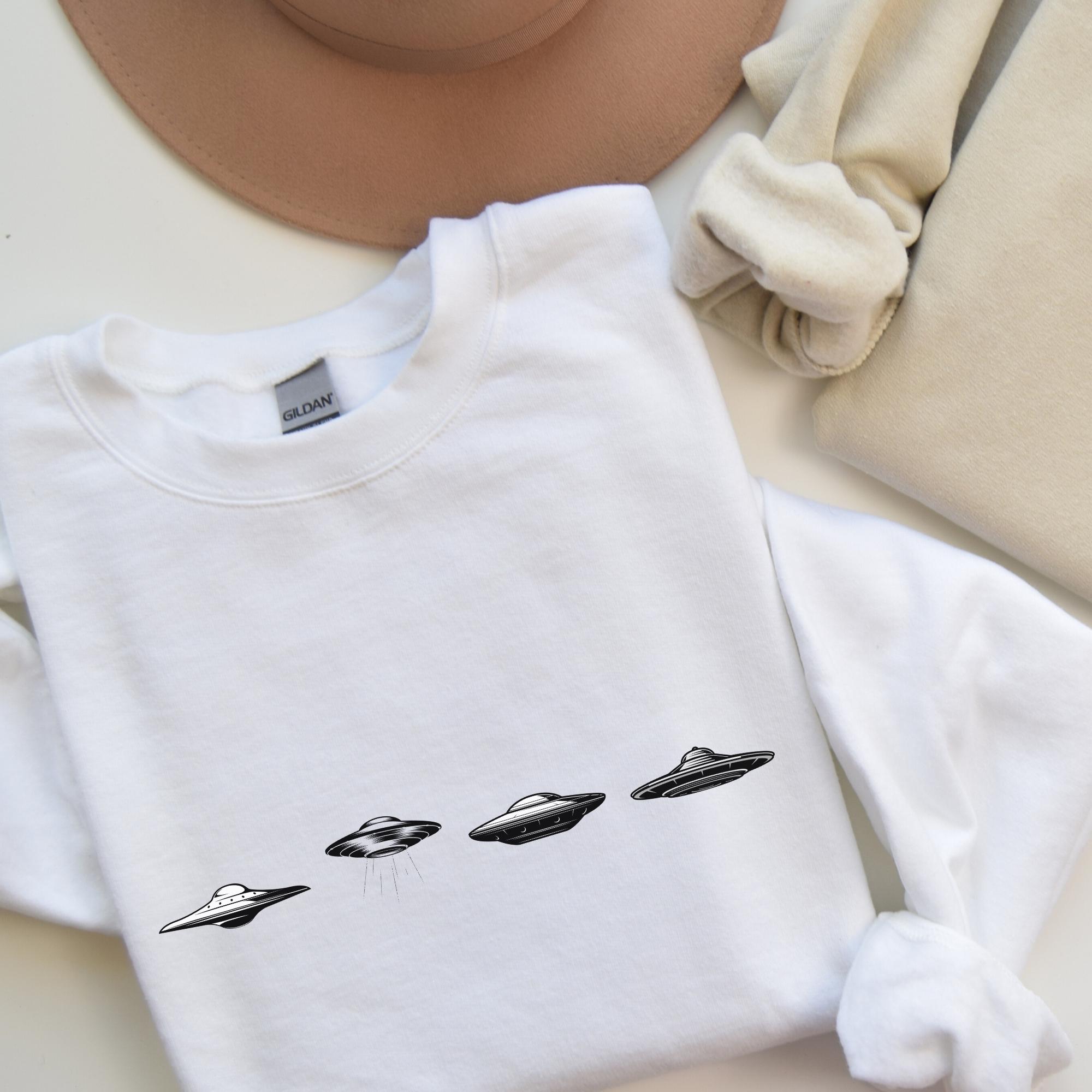 UFO Crewneck Sweatshirt UAP Shirt Retro Vintage Style UFO Sweater