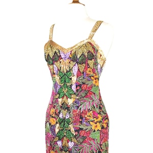 Robe vintage JTRIMMING, broderies et sequins faits main sur soie, modèle 5005L