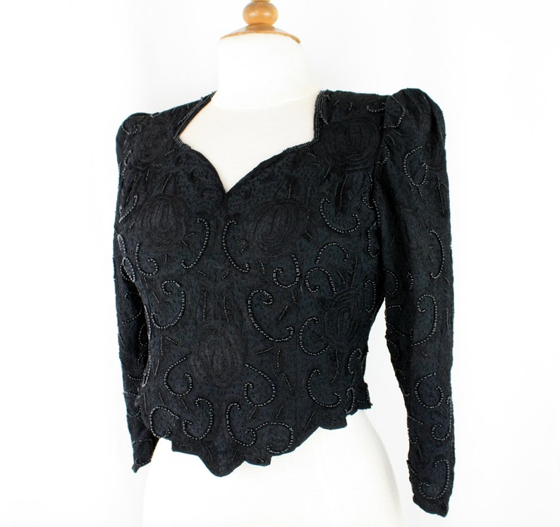JTRIMMING Vintage Blouse Sweetheart Neck Hand Work Bead /& Embriodery Style 1252