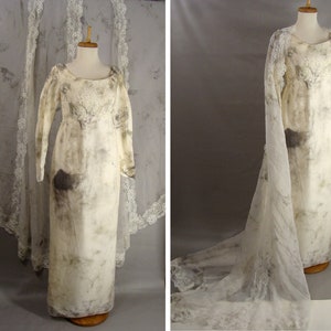 Ghost Bride Dress Distressed vintage 60s Bridal Gown w/ Long Train Zombie Wedding Corpse Bride Halloween Costume NO BLOOD size XS S 2 4