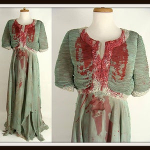 BLOODY VAMPIRE QUEEN Zombie 90s Prom Halloween Costume. Elegant Green Evening Gown Ripped & Distressed. Womens Bloody Costumes Size 14 L