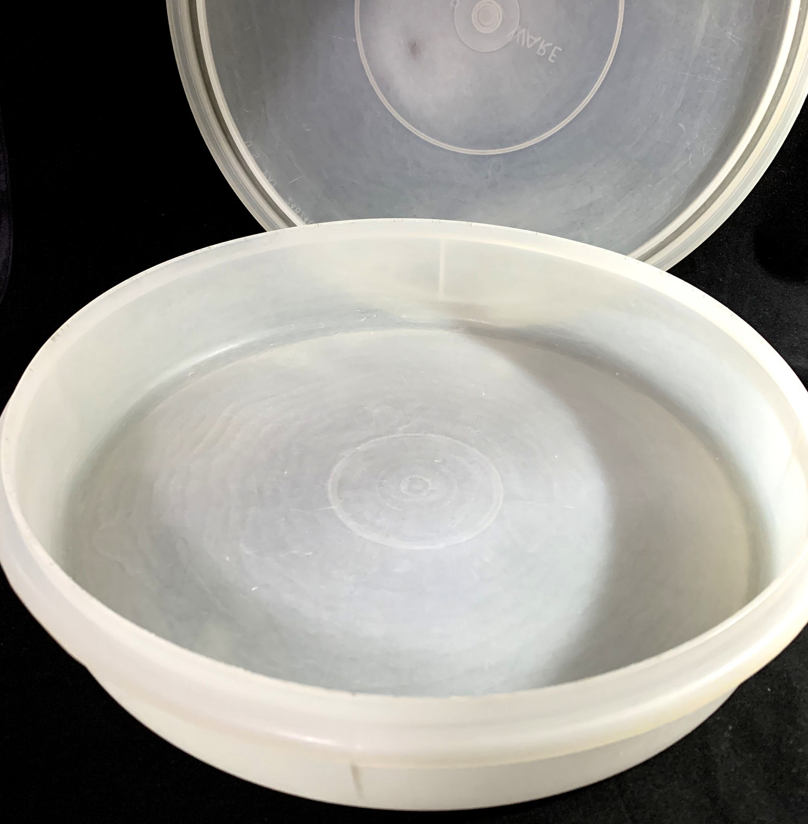 Vintage Tupperware 242 Cupcake Cookie Pie Keeper con 224 Lid Etsy