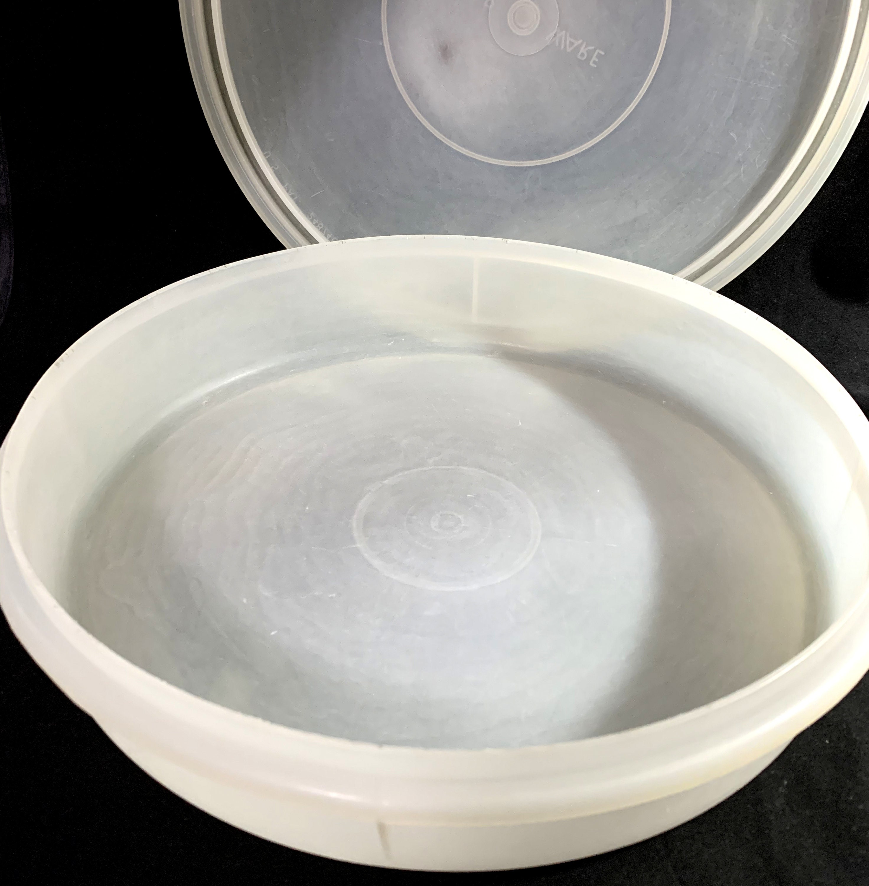 Vintage Tupperware 242 Cupcake Cookie Pie Keeper con 224 Lid Etsy