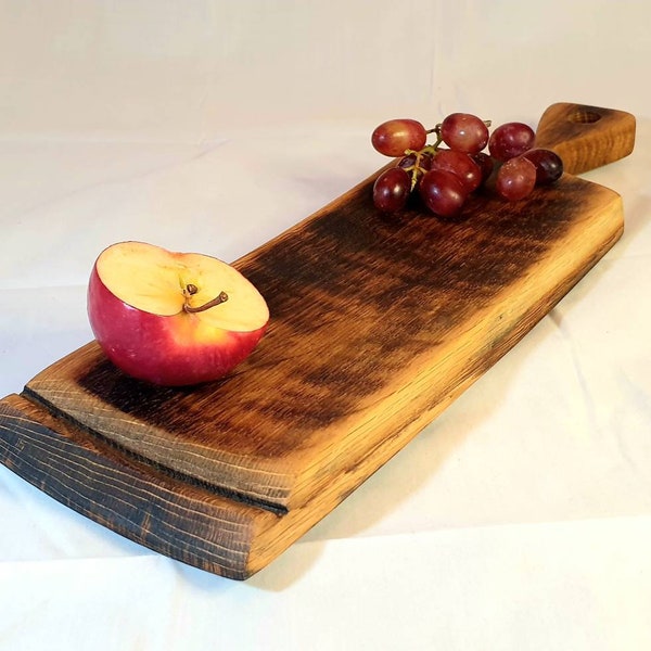 Planche de service - Oak Whiskey Barrel Stave Serving Board/ plateau/ planche à fromage