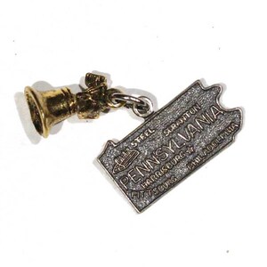 Vintage Pennsyvania Philadelphia Sterling Silver 3D Tower Building Charm