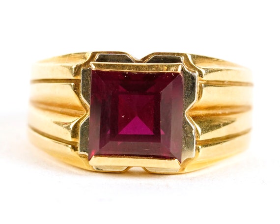 Vintage 18k Solid Yellow Gold Men's Deep RED Squa… - image 1