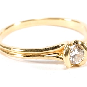 Vintage 18k Yellow Gold Round .15ct Diamond Wedding Engagement Ring