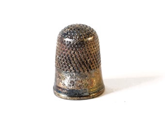 Antique Sterling Silver Size 9 Round top Thimble