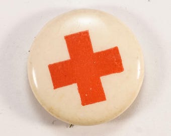 Vintage 1930s 40s ww2 ww1 Red Cross Medic Doctor Nurse Pinback Button