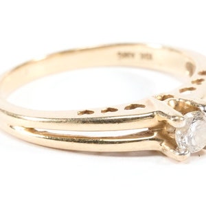 Vintage Round 3.7mm Diamond 10k Yellow Gold Wedding Engagement Ring