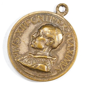 Vintage Medal Pope Pius XII ROMA ITALY Small Religious Charm Medal