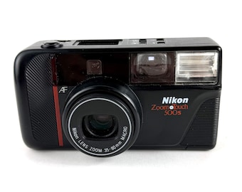 Nikon Lite Touch AF 600 - 35mm F/3.5 - Vintage Film - 35mm Point