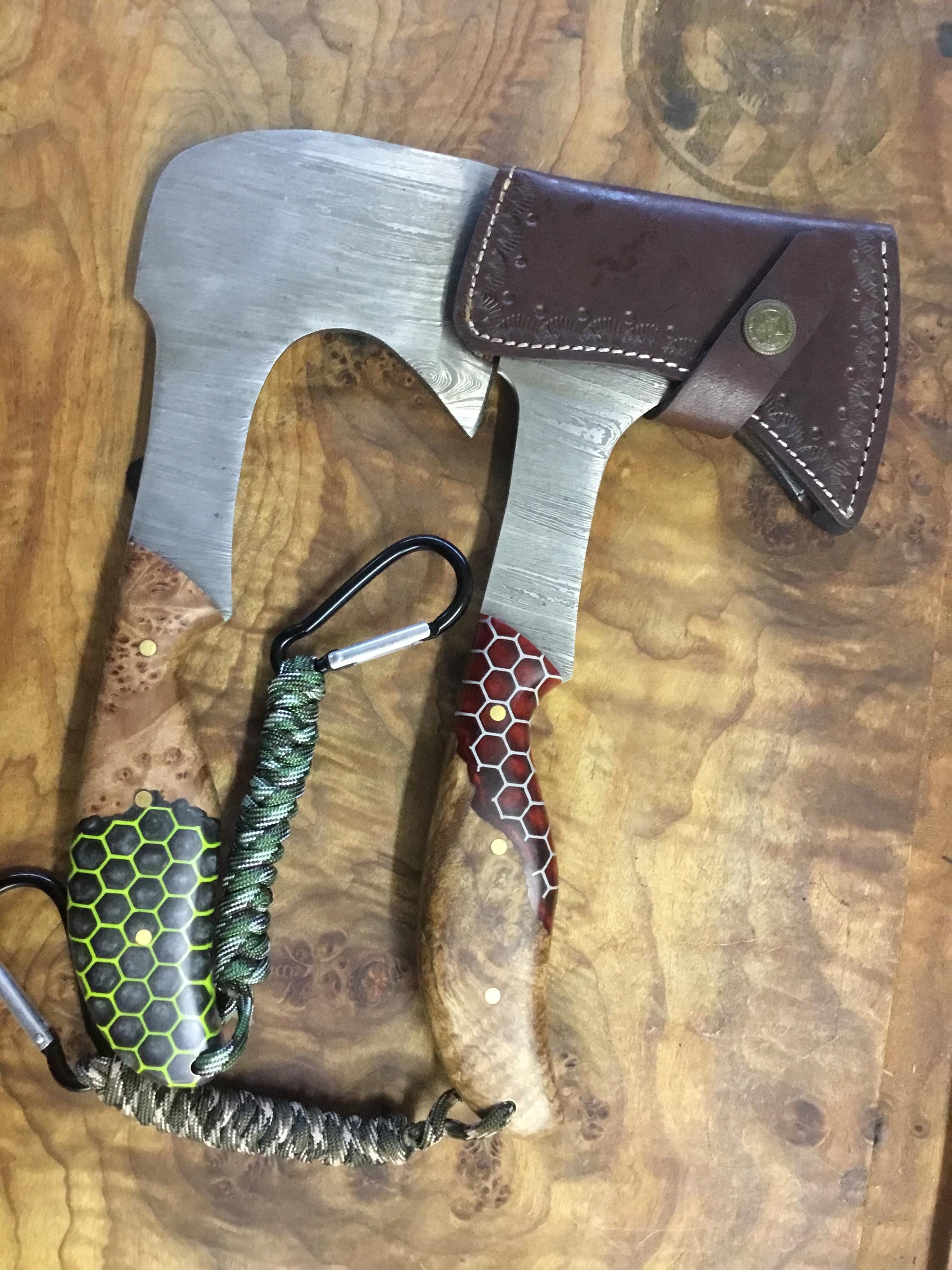 Bear Paw Survival hatchet in Damascus