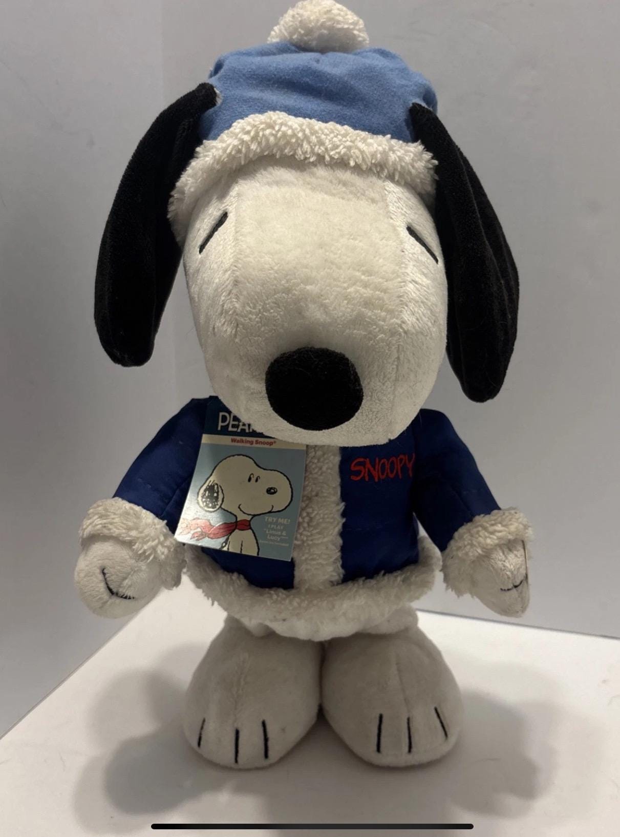 Peanuts Rare ~ Walking Snoop ~ Animated Musical Snoopy 14” Plush