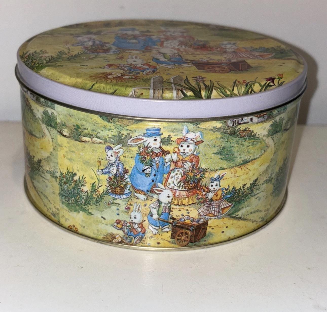 Sadter Rabbit Tin Vintage Greek Easter Bunny Tin, Colorful Rabbits Design - Etsy
