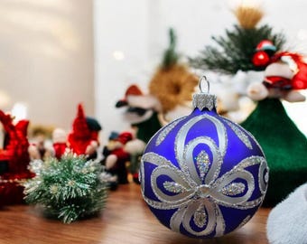 吹きガラスのオーナメント - 冬のコテージ - すりガラスのオーナメント