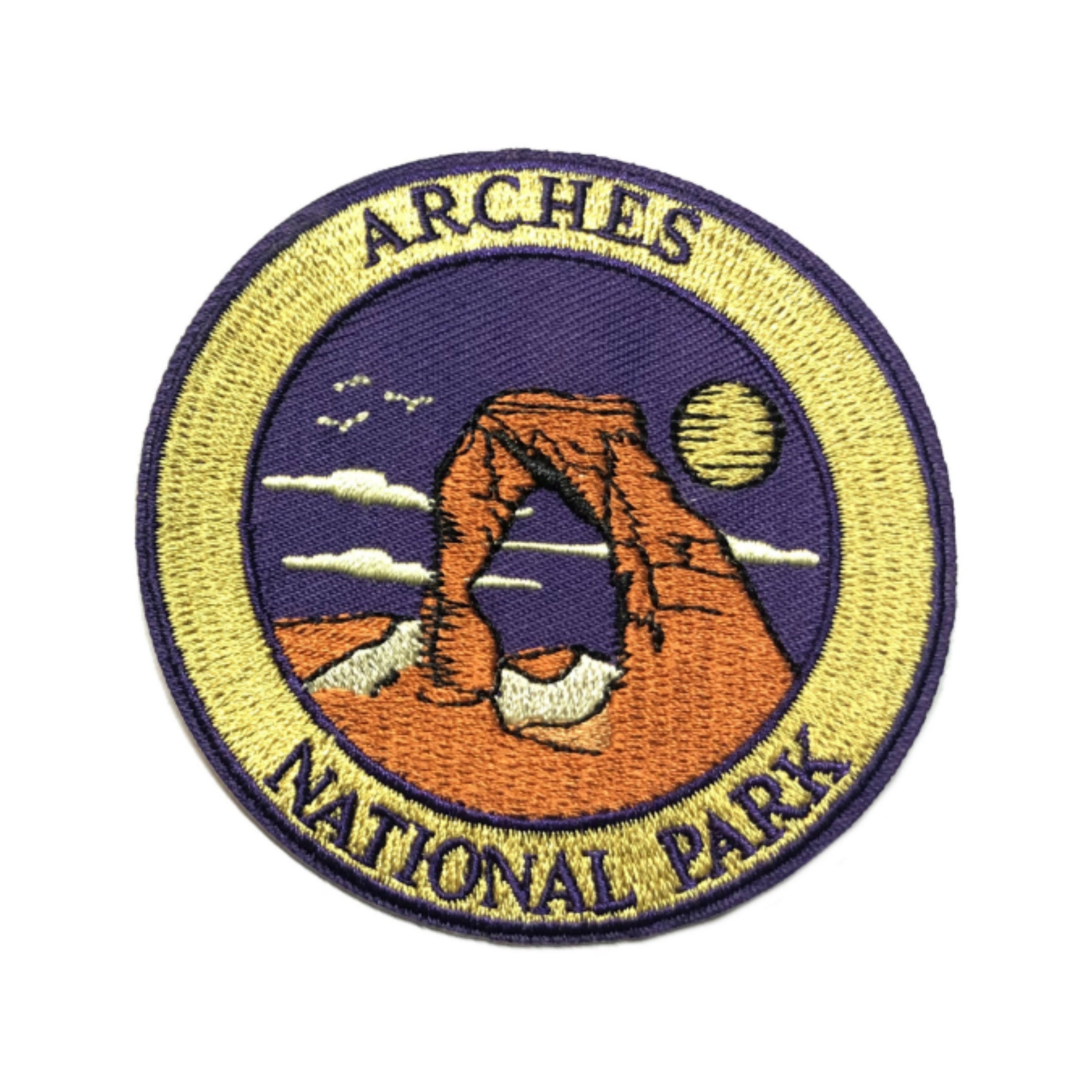 Sew-On Souvenir Explore Nature National Parks LAKE DAY Embroidered Patch Iron