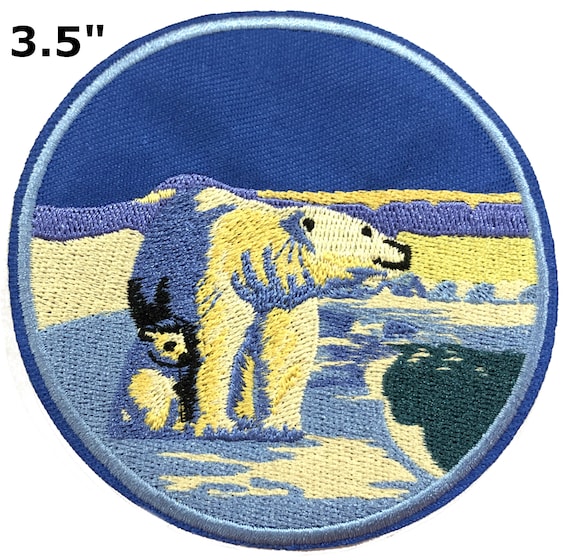 NEW CANADA POLAR BEAR WITH WORD IRON-ON PATCH CREST BADGE .
