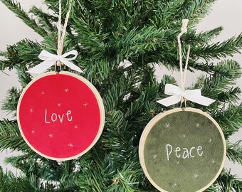 Christmas decoration hoop - peace, love, hoop art, embroidery hoop, present, gift