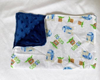 Baby Space Alien Baby Burp Cloth made with licensed Star Wars Mandalorian Fabric | baby shower gift | green alien |space themed nursery|gift