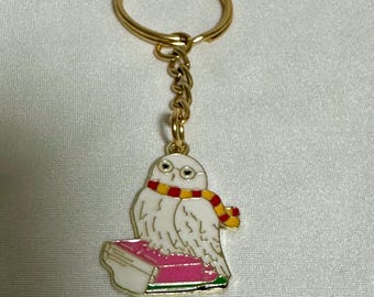 Magic Wizard Owl inspired keychain|Wizard themed|Owl|Magic Owl keychain|stocking stuffer|nerd gift|christmas gift|owl wearing scarf|magic