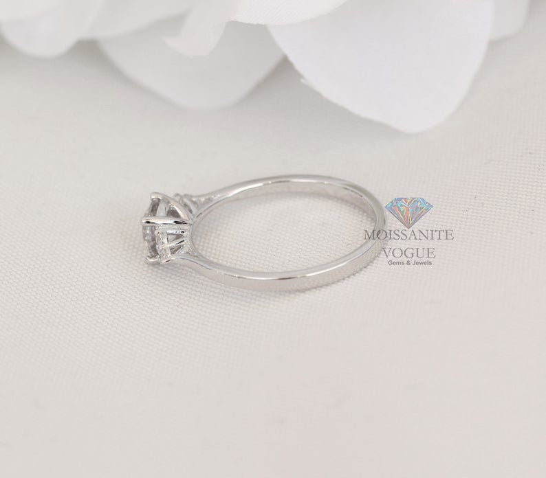 Handmade 2.50 mm 0.90 ct full white Round moissanite gold solitaire engagement solid ring Available 18K 14K 10K in WhiteYellowRose gold