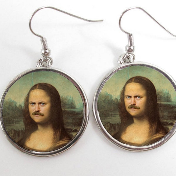 Mona Lisa Ron Swanson Boucles d’oreilles drôles Drop Dangling Humor Cute Funny Gift Inc Gift Bag Reddit 4Chan Internet Meme Parks & Recreation