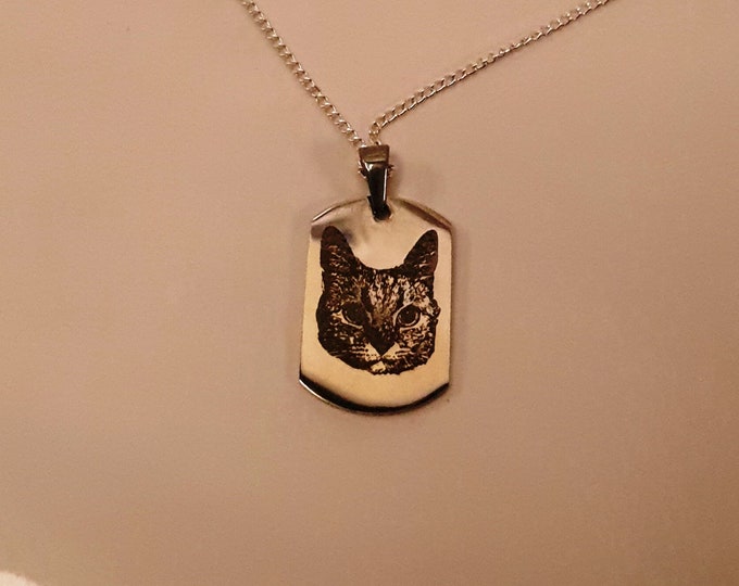 Personalized Pet Jewelry for Cat Mom - Pet Portrait Custom - Cat Portrait Necklace - Engraved Portrait from Photo - Pet Memorial Jewelry