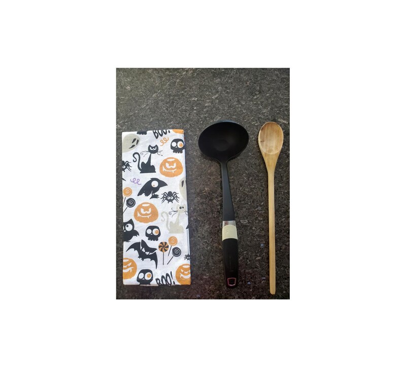 Halloween Printed Kitchen Towels \u2013 Set of 6