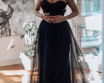 Beautiful Black Tulle Wedding Dress, Off the  shoulder Black Wedding Gown, Boho Black Bridal Gown, Boho Wedding Dress. Black  Ball Gown