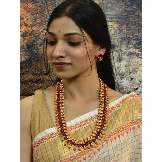 Avismaya Temple Jewellery Matt Gold 