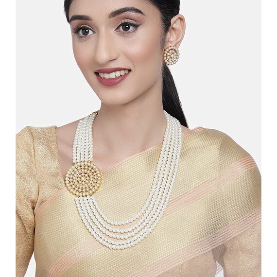 Side pendant best sale necklace