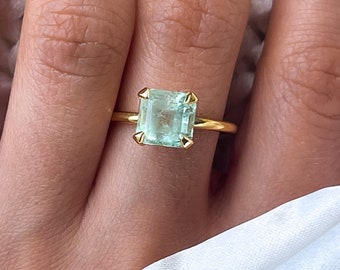 Natural Colombian Green Beryl Ring 14k Gold, Solitaire Ring, Beryl Ring, Beryl Jewelry, Solitaire Engagement Ring, Light Green Emerald Ring