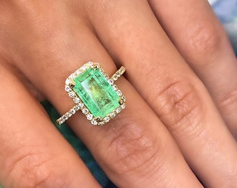 Colombian Emerald Halo Ring in 14k Gold with Natural Diamonds, Emerald Engagement Ring